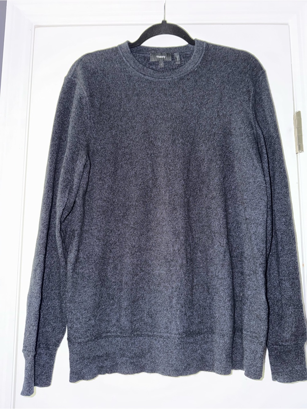 Theory Women’s Dark Navy Blue Cashmere Crewneck Sweater